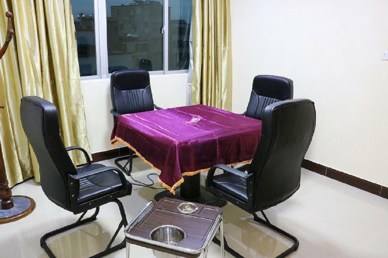 הויג'ואו Longhui Business Hotel מראה חיצוני תמונה