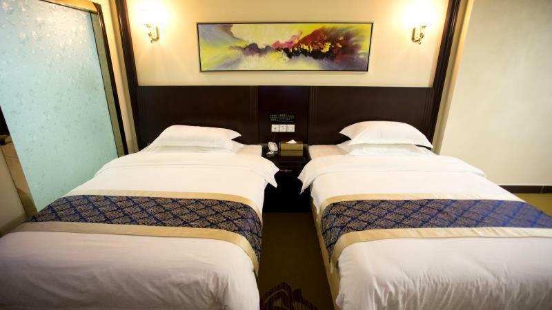 הויג'ואו Longhui Business Hotel מראה חיצוני תמונה