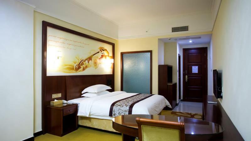 הויג'ואו Longhui Business Hotel מראה חיצוני תמונה